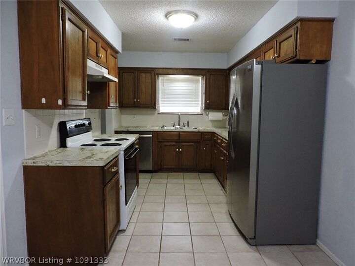 Property Photo: 3418 Londonderry Road AR 72908