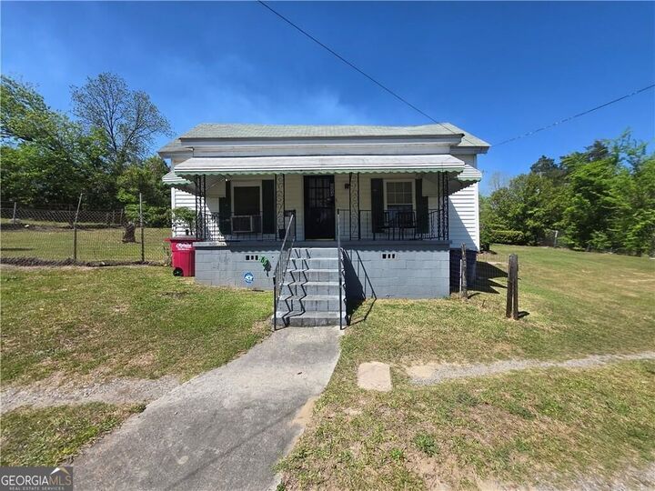 Property Photo: 884 Cowan Street GA 31217