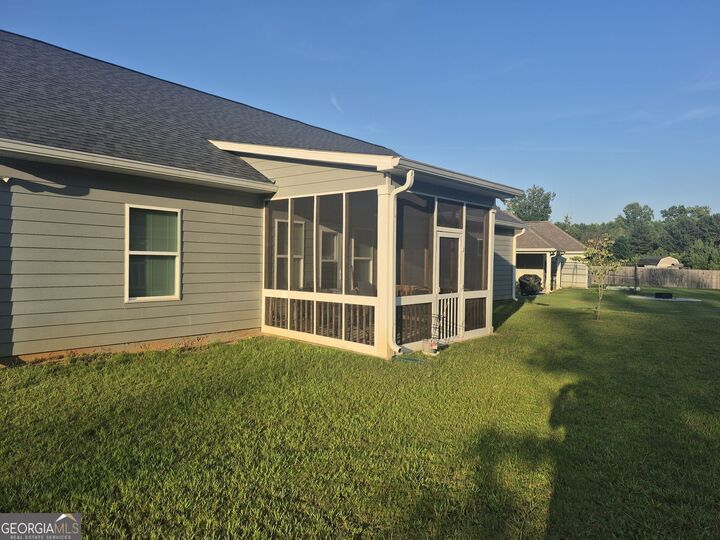 Property Photo:  119 Springwood Drive  GA 30117 