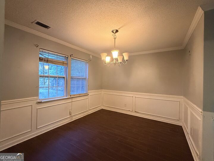 Property Photo: 844 Chapman Circle GA 30088