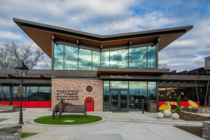 Property Photo:  300 Laurel Lane 2001  GA 30354 