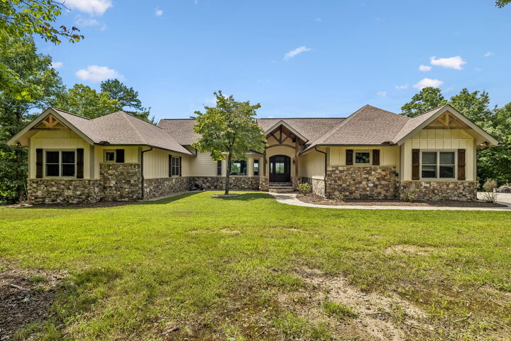 Property Photo:  2620 Hobbstown Road  TN 37327 