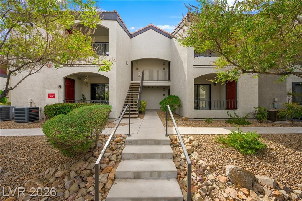 Property Photo:  950 Seven Hills Drive 123  NV 89052 