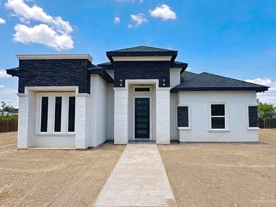 Property Photo: 739 Las Colinas Circle TX 78584
