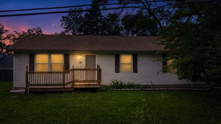 Property Photo:  18 S Quinn Street  IN 46385 