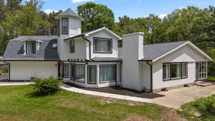 Property Photo:  6606 W Calloway Street  IN 46360 