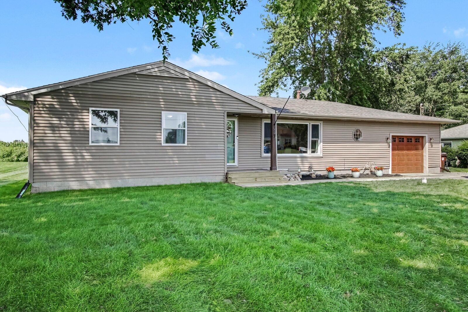 Property Photo:  397 E 300  IN 46383 