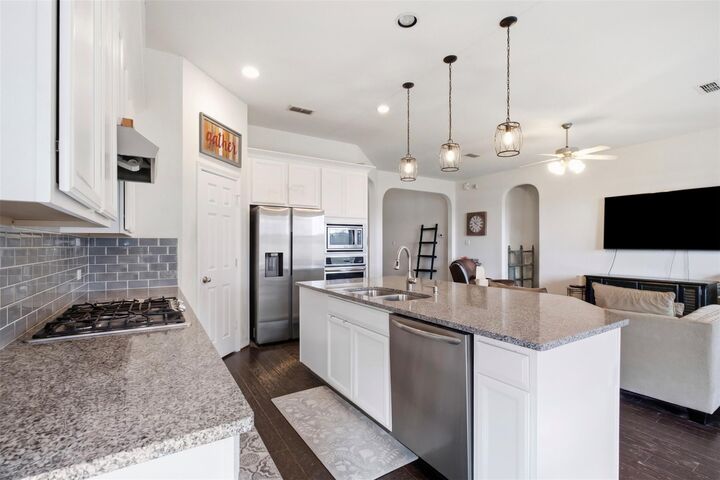Property Photo: 3118 Frost Corner Place TX 77406