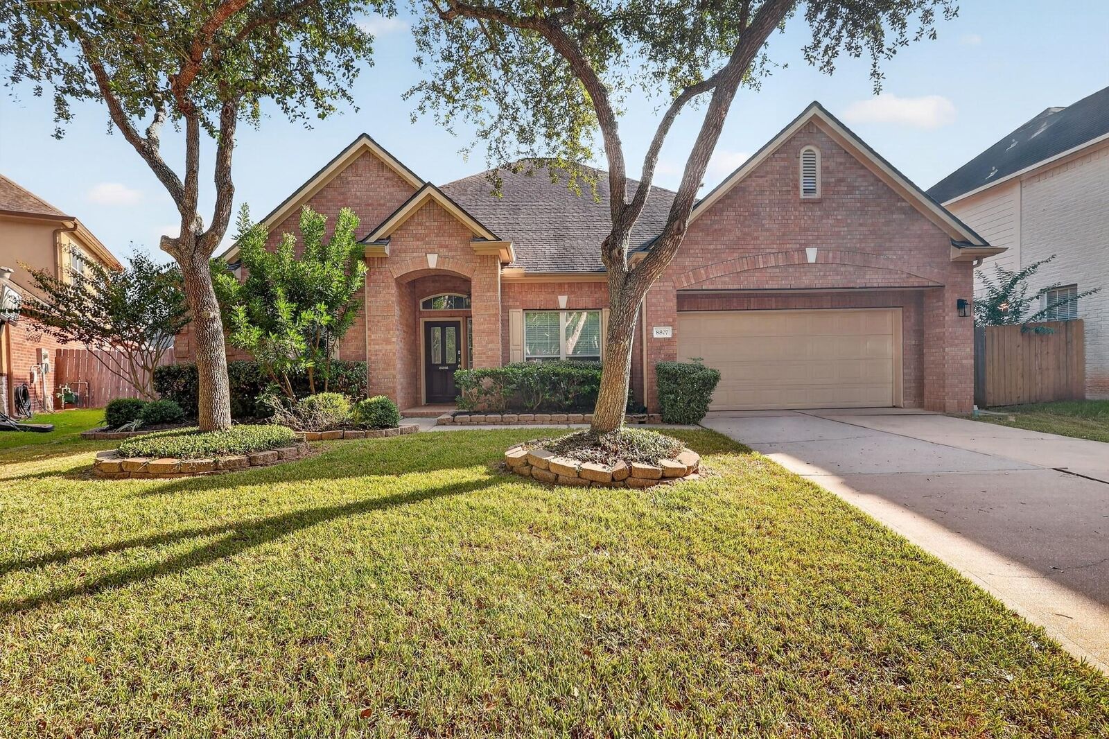 Property Photo: 8807 Wenona Walk TX 77459