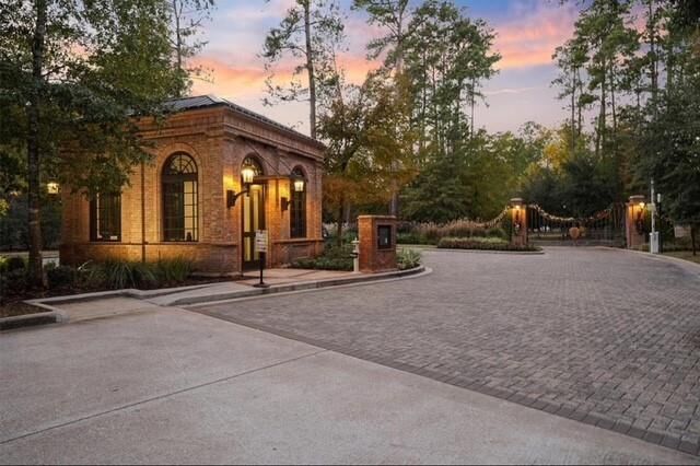 Property Photo:  241 Eminence Isle  TX 77316 