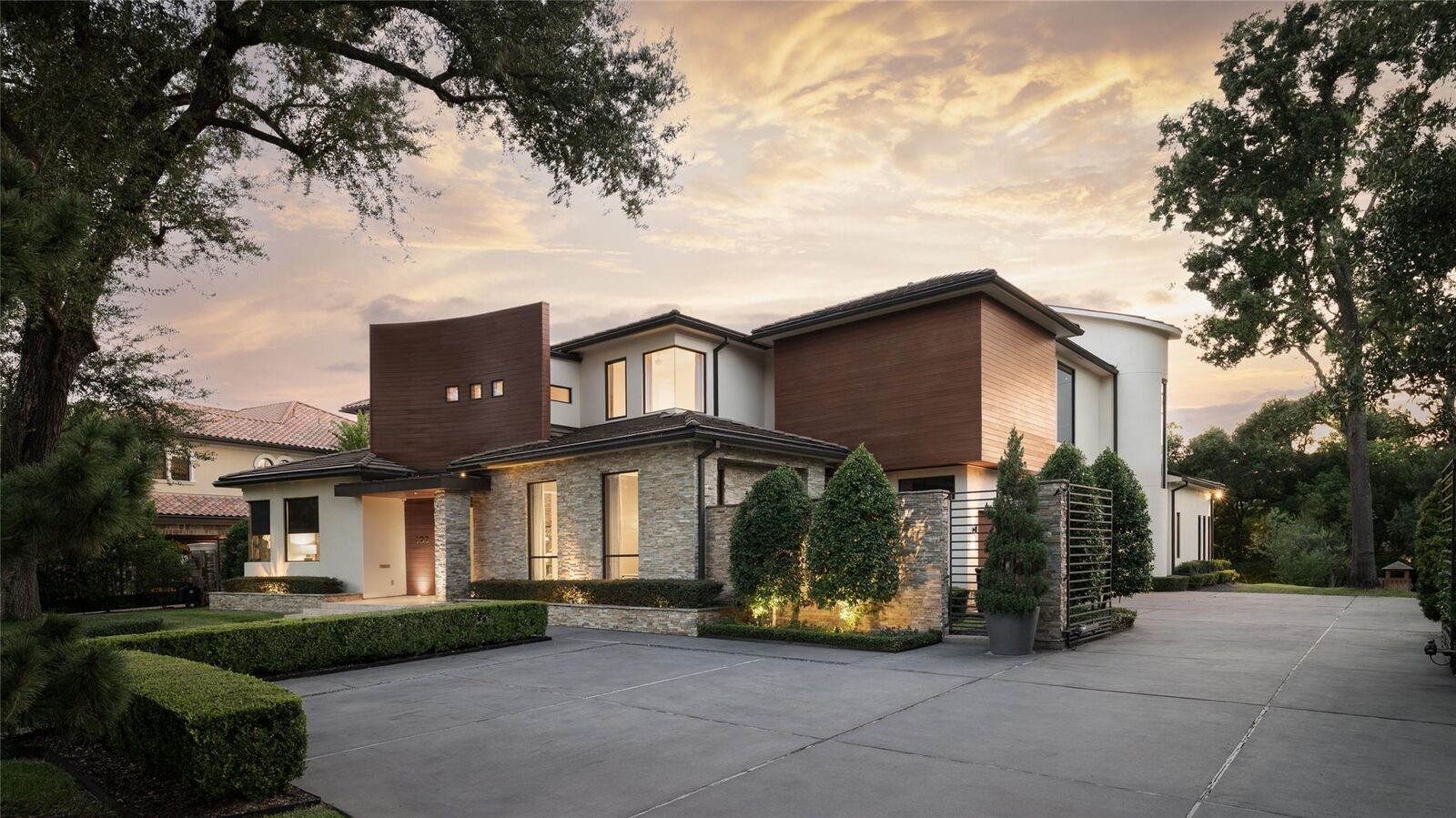 Property Photo:  309 Glenwood Drive  TX 77007 