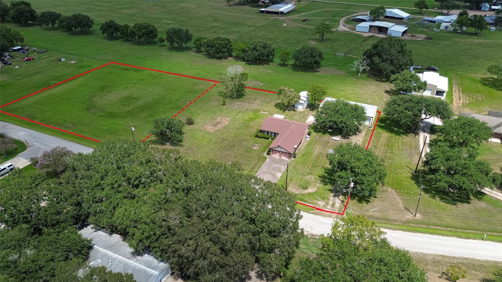 Property Photo:  6623 Mildred Road  TX 77461 