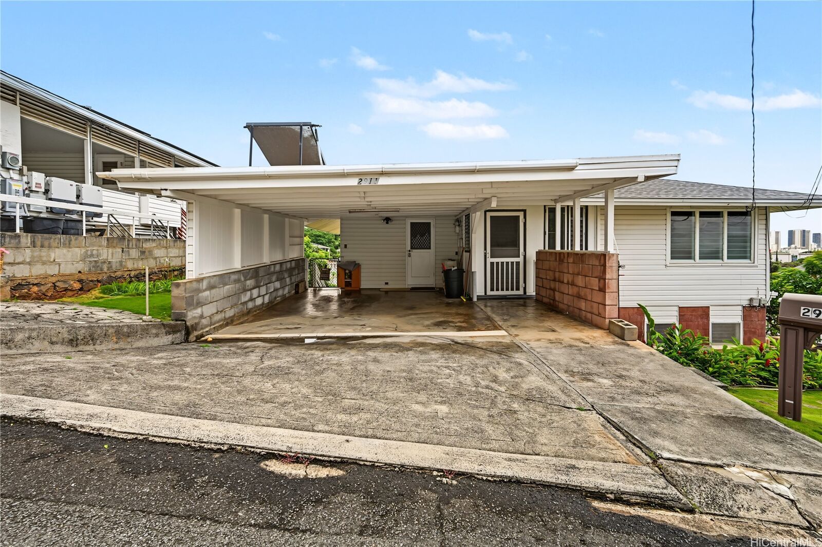 Property Photo:  2911 Eugene Place  HI 96816 