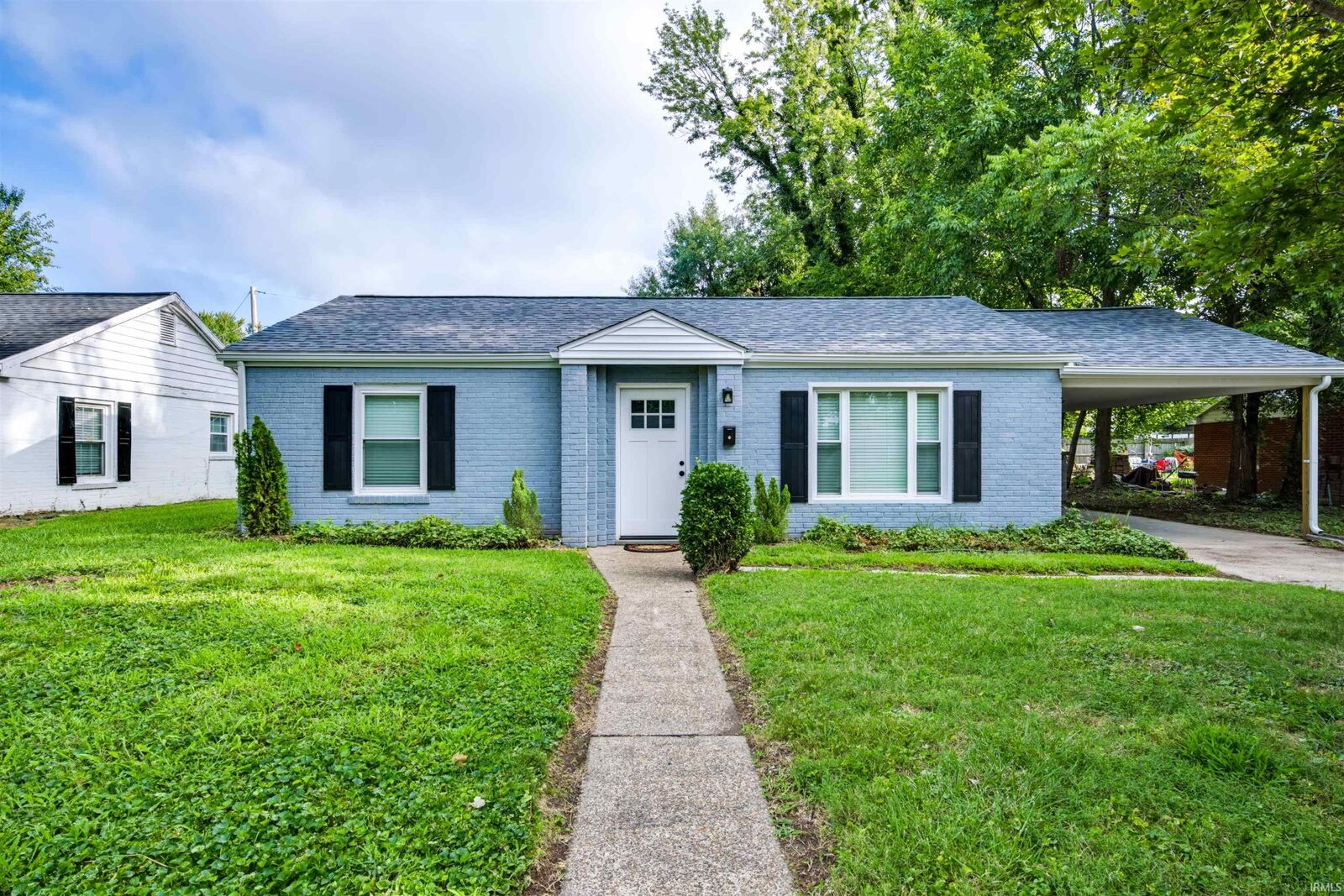 Property Photo:  2208 E Michigan Street  IN 47711 