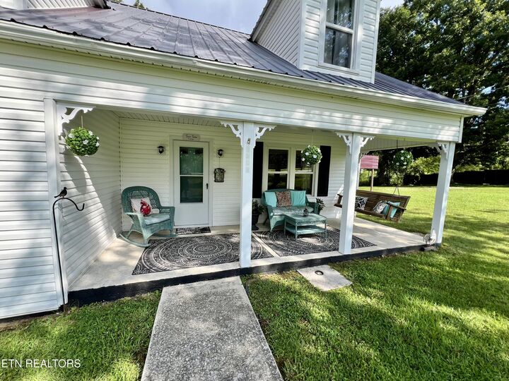 Property Photo:  1222 Deer Lodge Hwy  TN 37872 