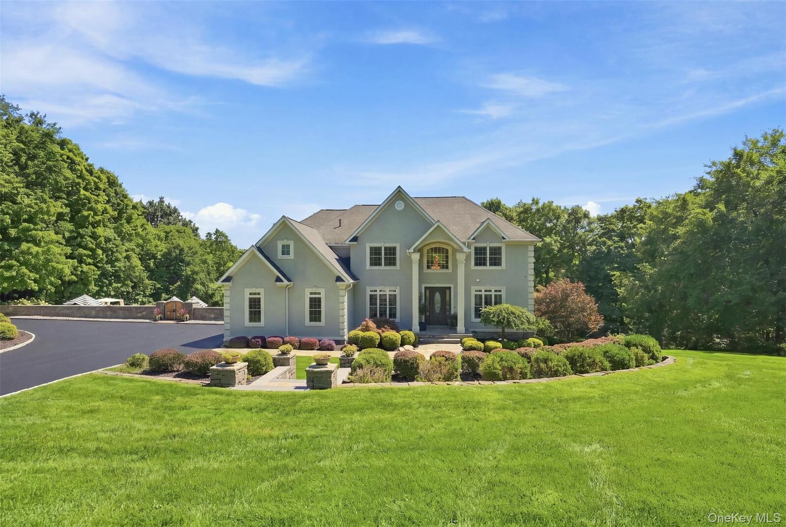 Property Photo:  34 Woodcrest Lane  NY 10924 