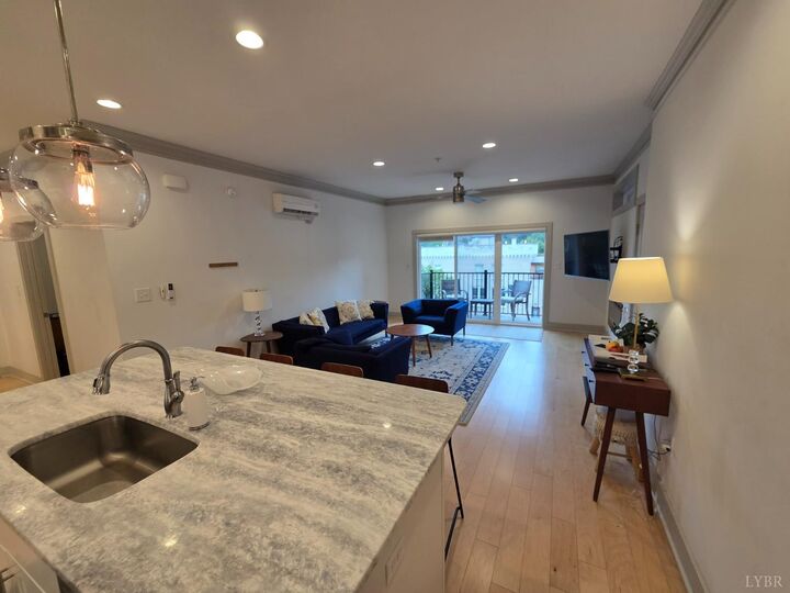 Property Photo: 51 11th VA 24504