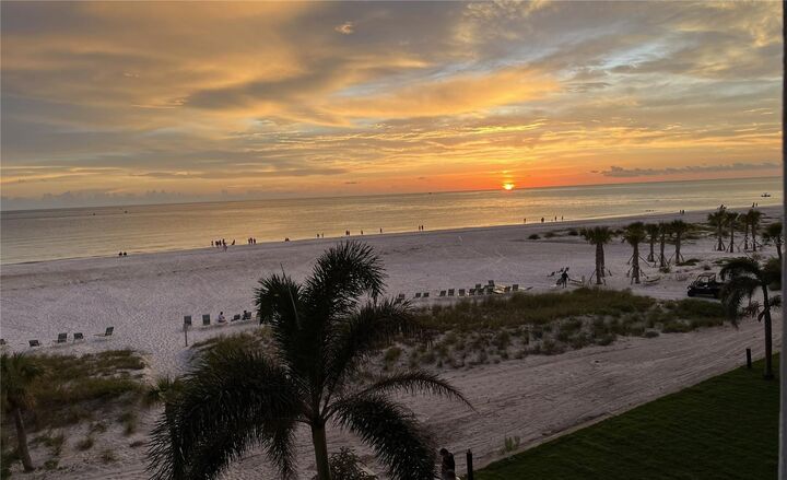 Property Photo: 19 Whispering Sands Drive 401 FL 34242
