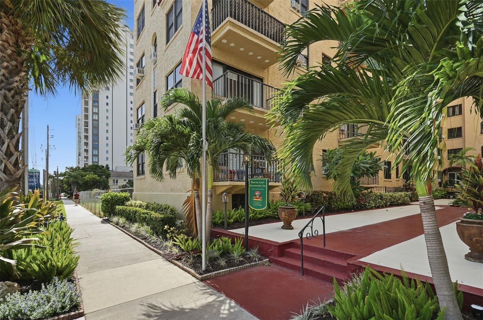 Property Photo:  130 4th Avenue N 504  FL 33701 