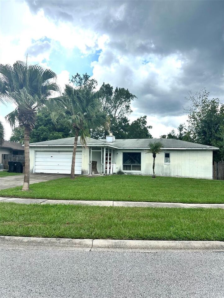 Property Photo:  2430 Tree Ridge Lane  FL 32817 
