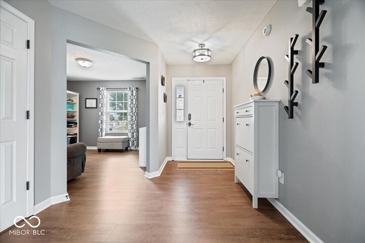 Property Photo: 2810 Bridgemerry Lane IN 46112