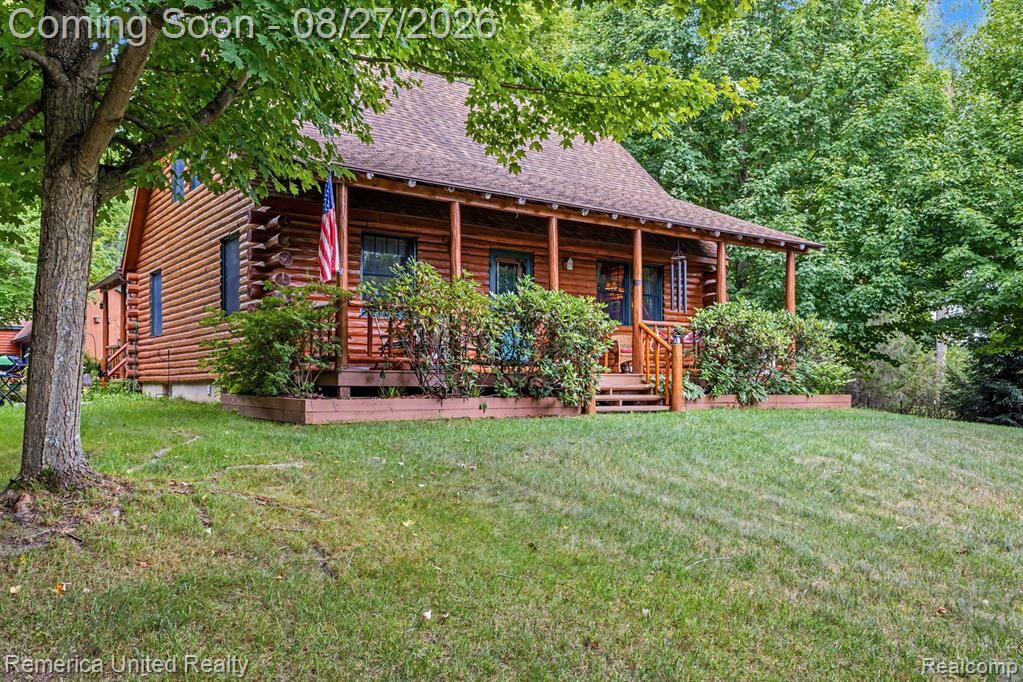 Property Photo: 10373 Twin Lakes Drive MI 48463 9756