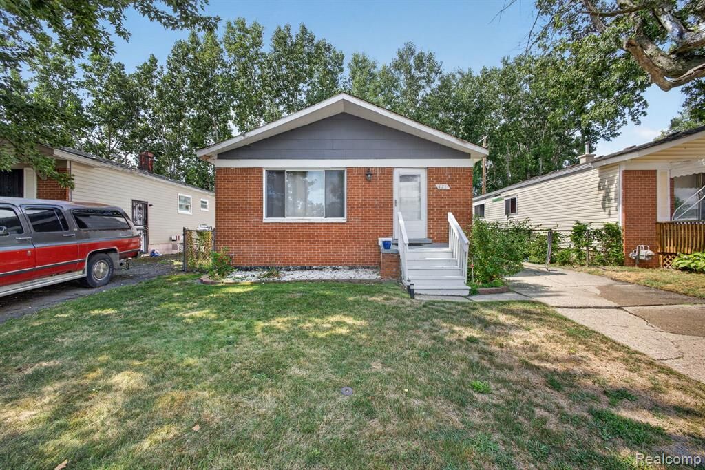Property Photo: 471 Tennessee Street MI 48215 3052