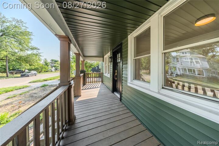 Property Photo: 145 W Bernhard Avenue MI 48030 2270