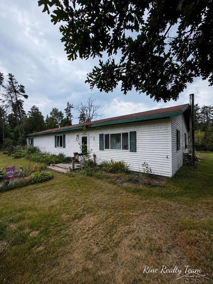Property Photo: 10882 Chase Bridge Road MI 48653