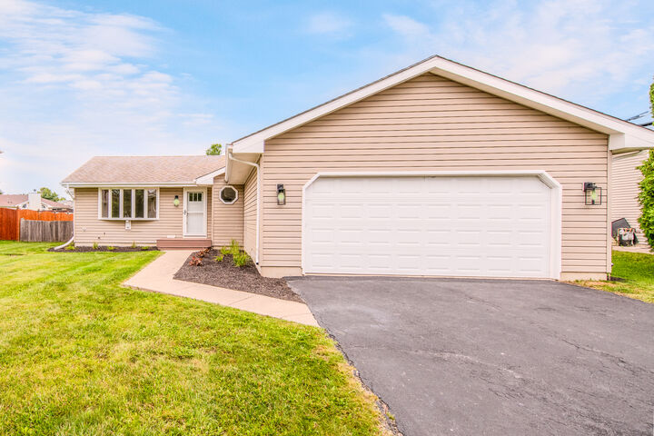 Property Photo: 2807 Lektorich Lane IL 60586