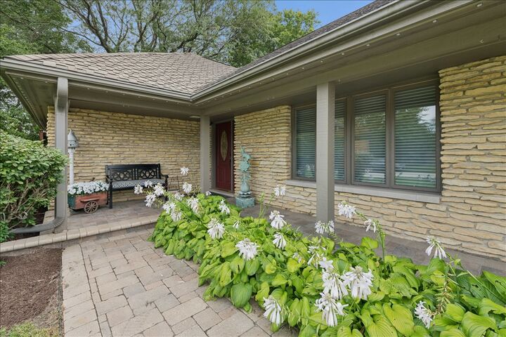 Property Photo:  25053 W Pauline Drive  IL 60586 