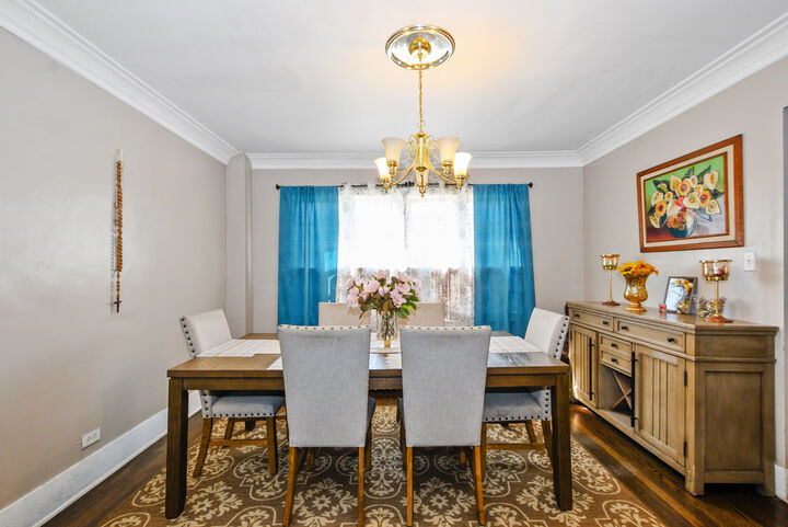 Property Photo: 11110 S Union Avenue IL 60628