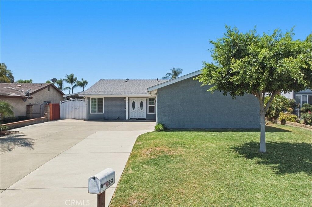 Property Photo: 1554 S Cypress CA 91762