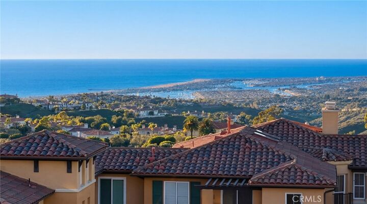 Property Photo: 7 Suprema CA 92657
