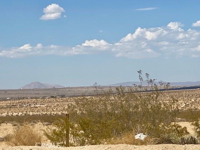 Property Photo: 0 None CA 92277