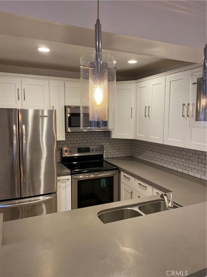 Property Photo:  355 S Madison  CA 91101 