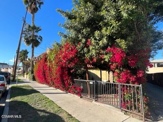 Property Photo:  18617 Clark Street 4  CA 91356 