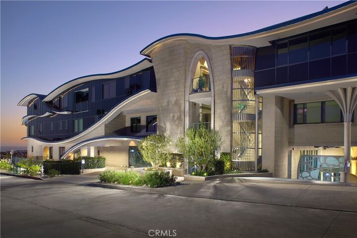 Property Photo:  183 Carnation Avenue  CA 92625 