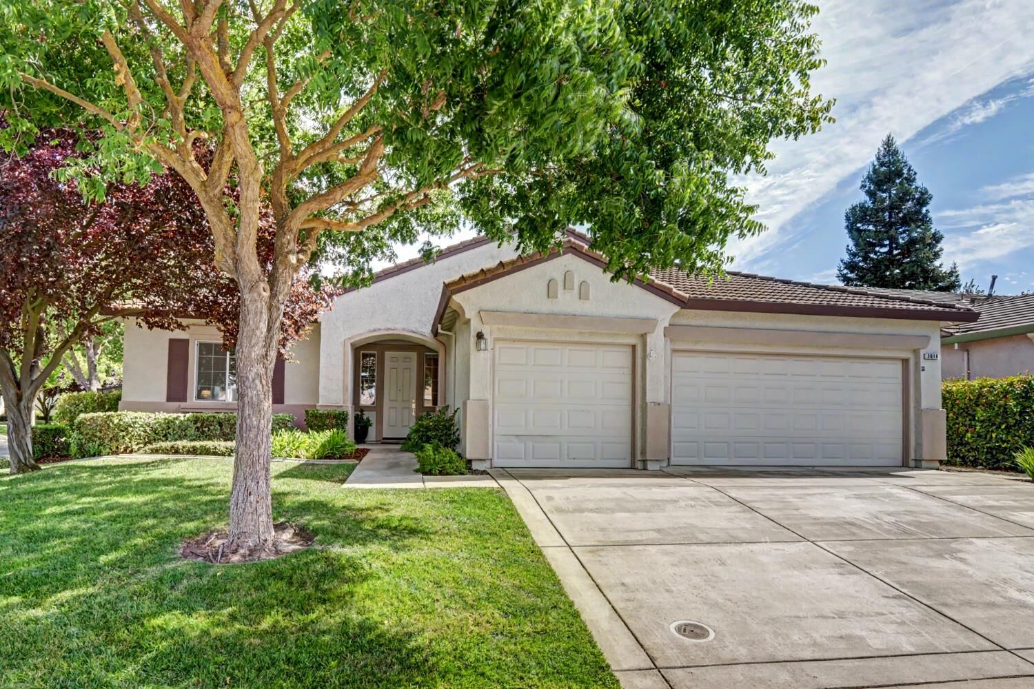 Property Photo:  3016 Granite Park Lane  CA 95758 