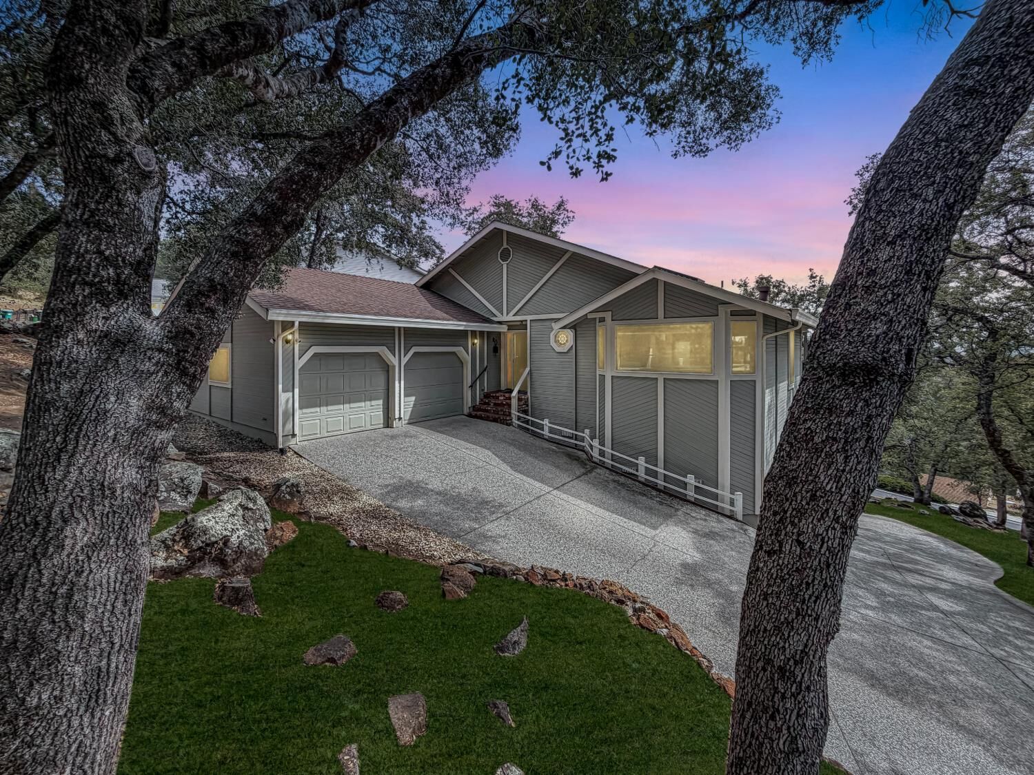 Property Photo:  17572 Long Branch Court  CA 95946 