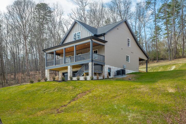 Property Photo:  808 Hyatte Rd  TN 37379 