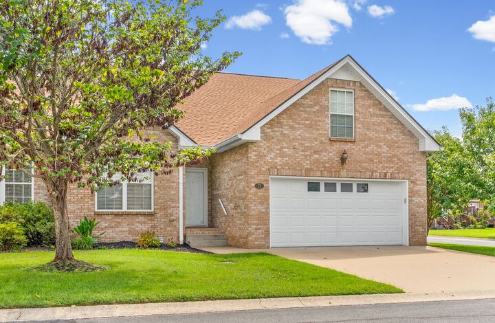 Property Photo:  32 Townsend Way  TN 37043 