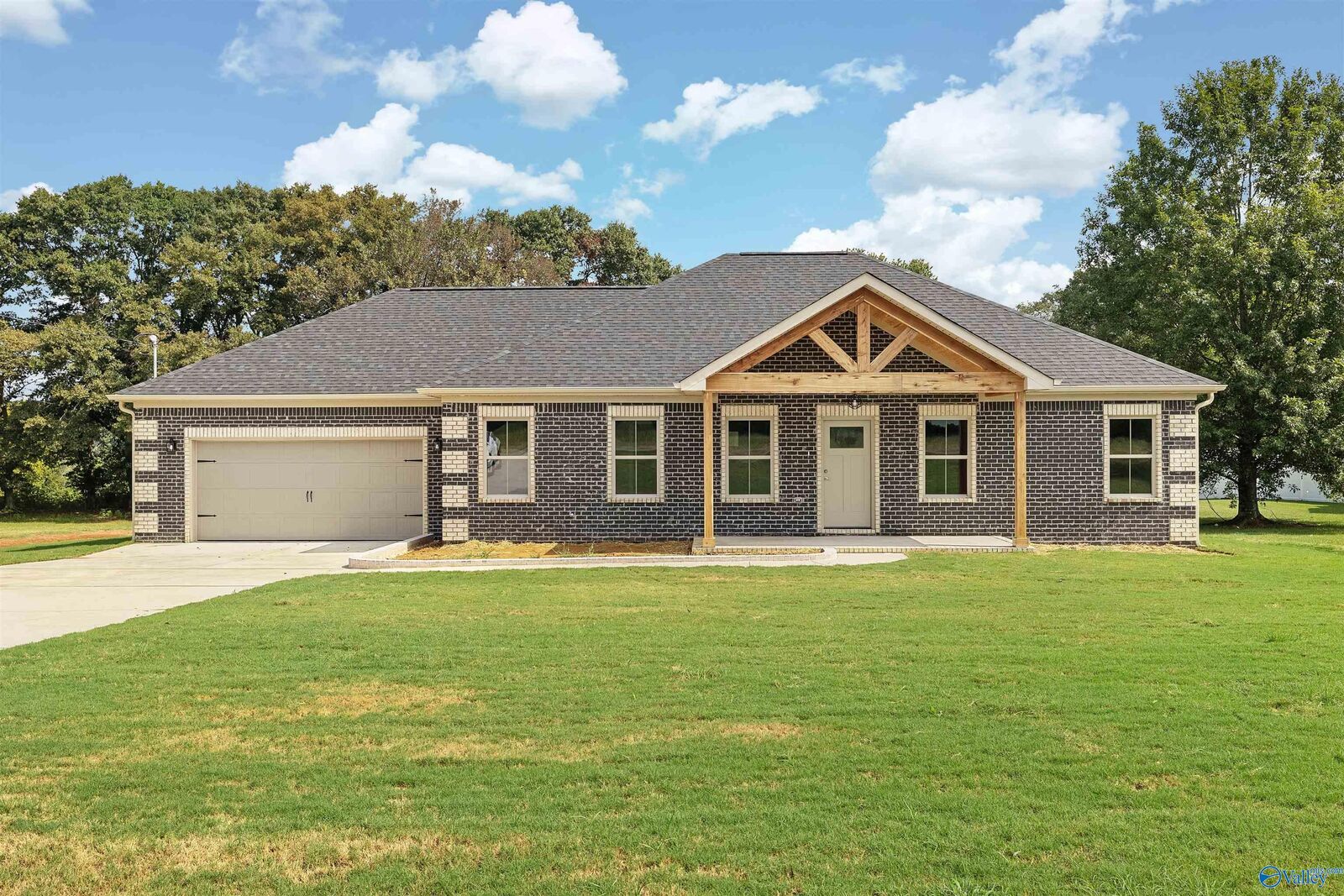 Property Photo:  3487 County Road 317  AL 35650 