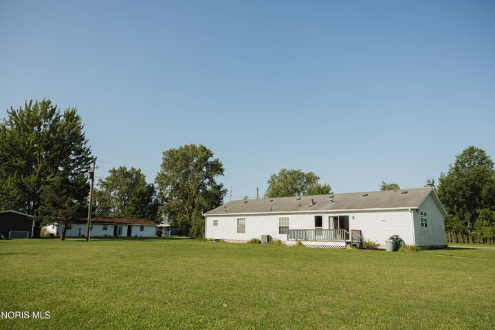 Property Photo: 275 S Central Street OH 43556