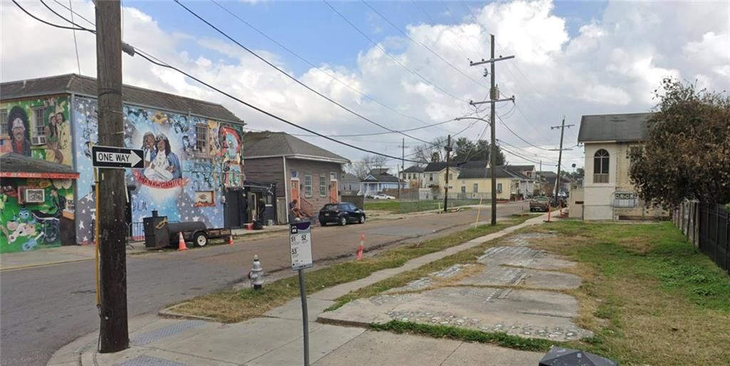 Property Photo:  1480 N Claiborne Avenue  LA 70116 