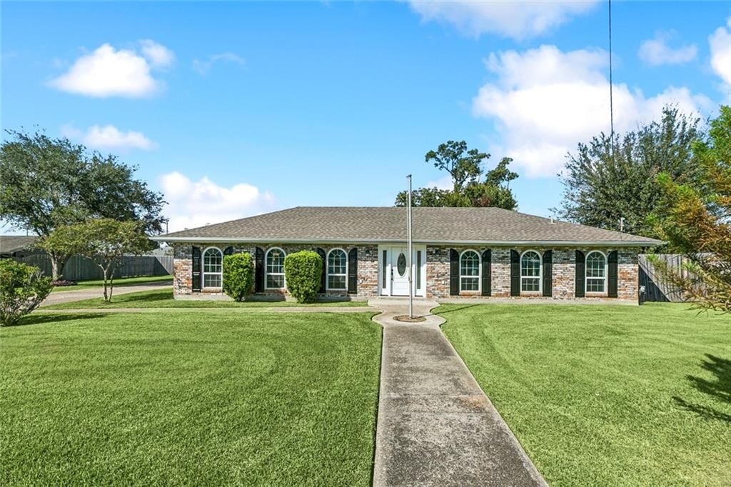 Property Photo:  5316 Ehret Road  LA 70072 