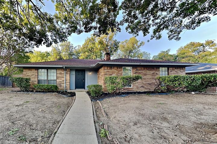 Property Photo:  5002 Woodmeadow Drive  TX 75043 