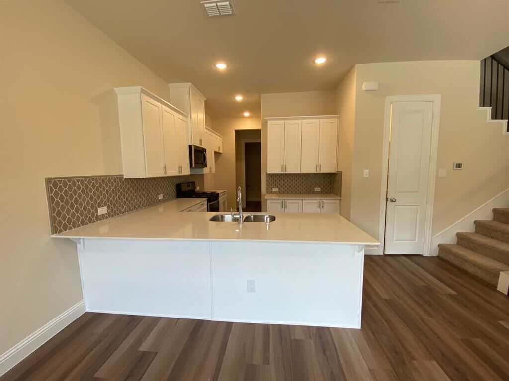Property Photo:  6245 Rainbow Valley Place  TX 75035 