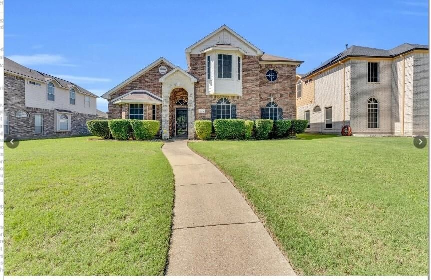 Property Photo: 1504 Mountain Laurel Lane TX 75115