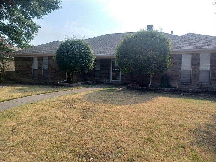 Property Photo:  13114 Halwin Circle  TX 75243 